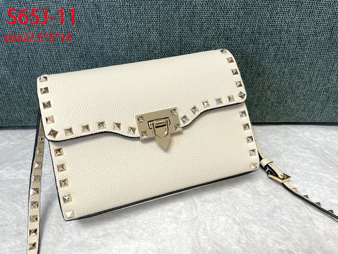 Valentino Rockstud · S65J — תמונה 13