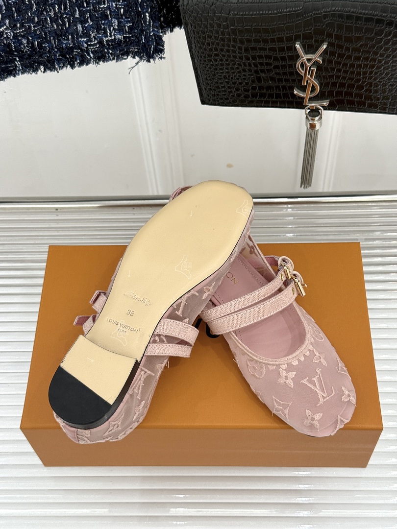 Louis Vuitton Bella Mary-Jane Ballerina · LV3J — תמונה 3