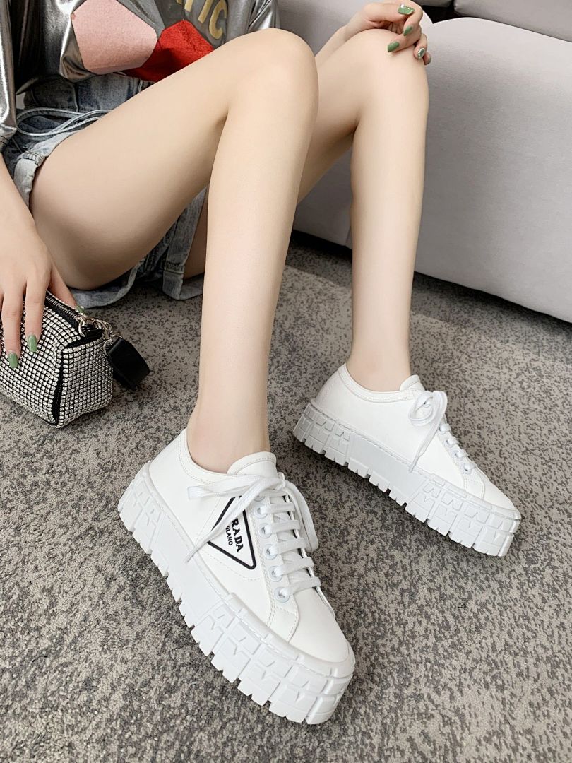 Prada Double Wheel · Z14F