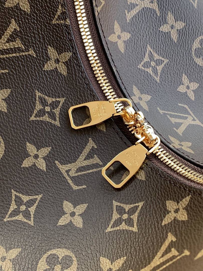 Louis Vuitton Slouchy MM Damier Azur · TT28 — תמונה 9