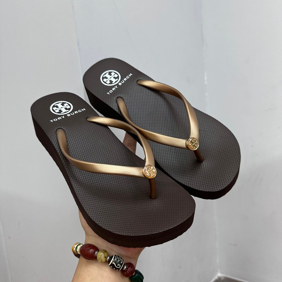 Tory Burch Kira Padded Flip-Flop · BBR5 — תמונה 11