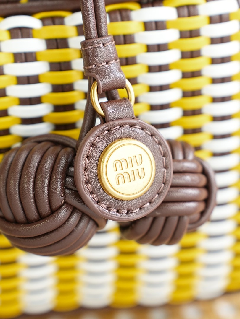 Miu Miu Beau · S2A5 — תמונה 5