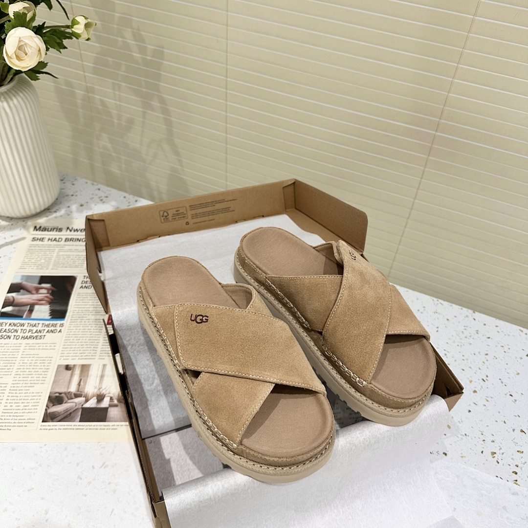 UGG Goldenstar Cross Slide · M6C3 — תמונה 12