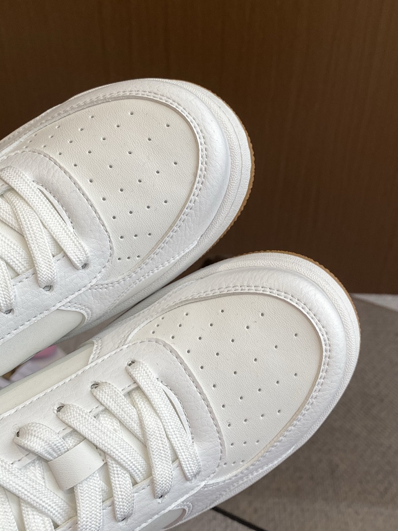 Alo Yoga Recovery Mode Sneaker · QWY — תמונה 15