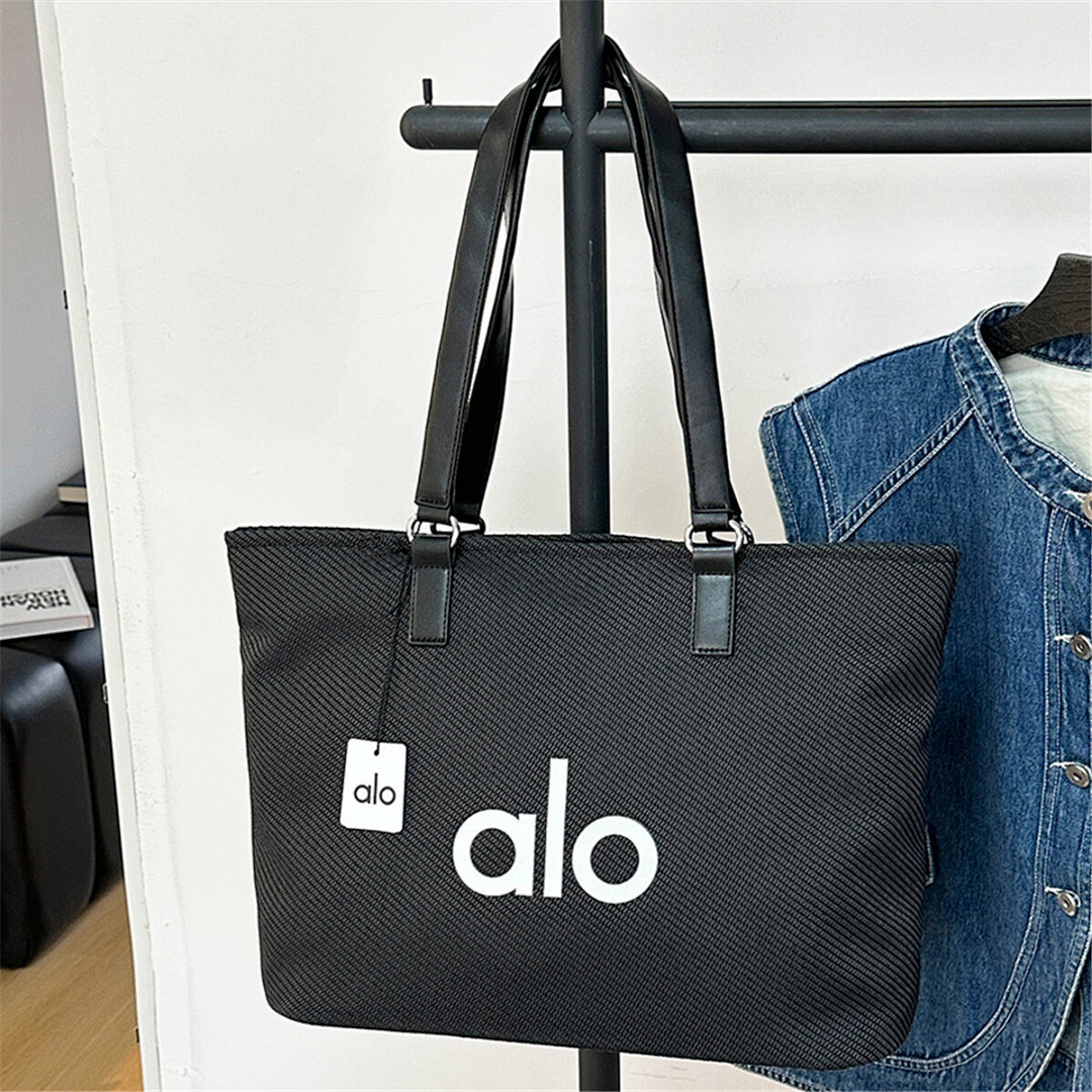 Alo Tote Bag · J44D