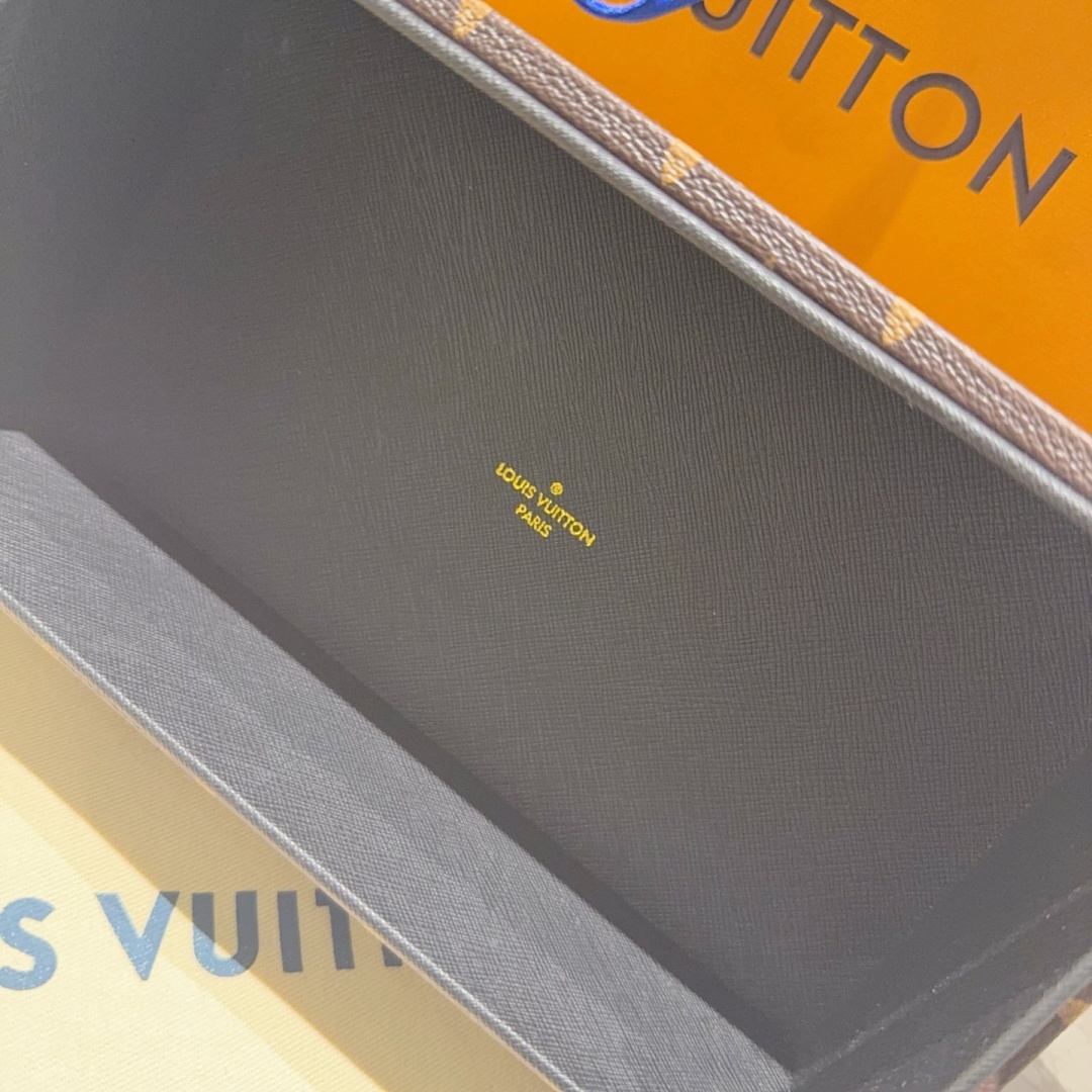Louis Vuitton Madeleine Tissue Box · JFD2 — תמונה 5