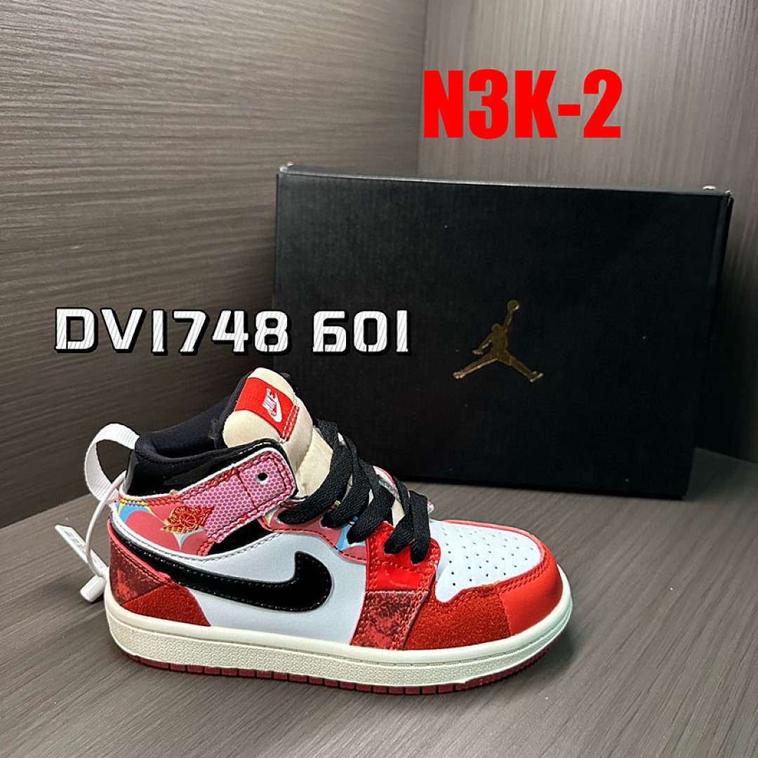 Nike Jordan Air Jordan 1 Mid SE · N3K — תמונה 24