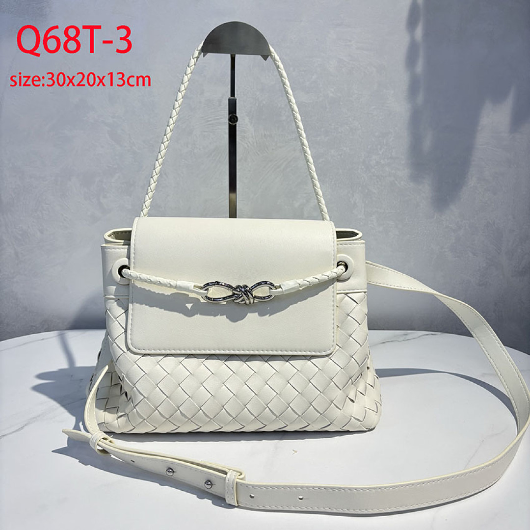Bottega Veneta Andiamo Messenger · Q68T — תמונה 11