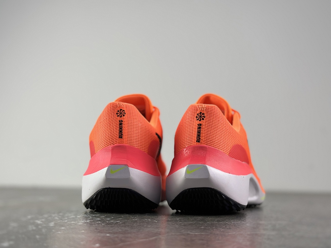 Nike Zoom Fly 5 · W8E9 — תמונה 3