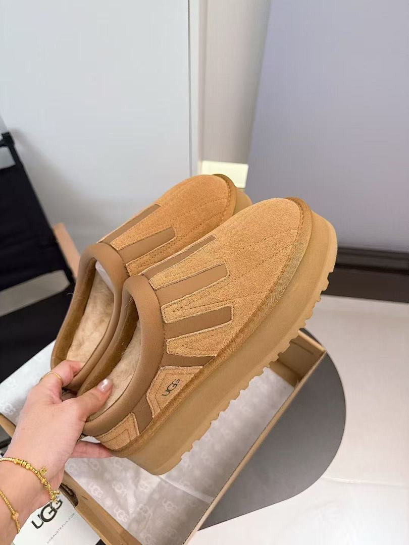 UGG Tazz Sunwave · Q2V — תמונה 3
