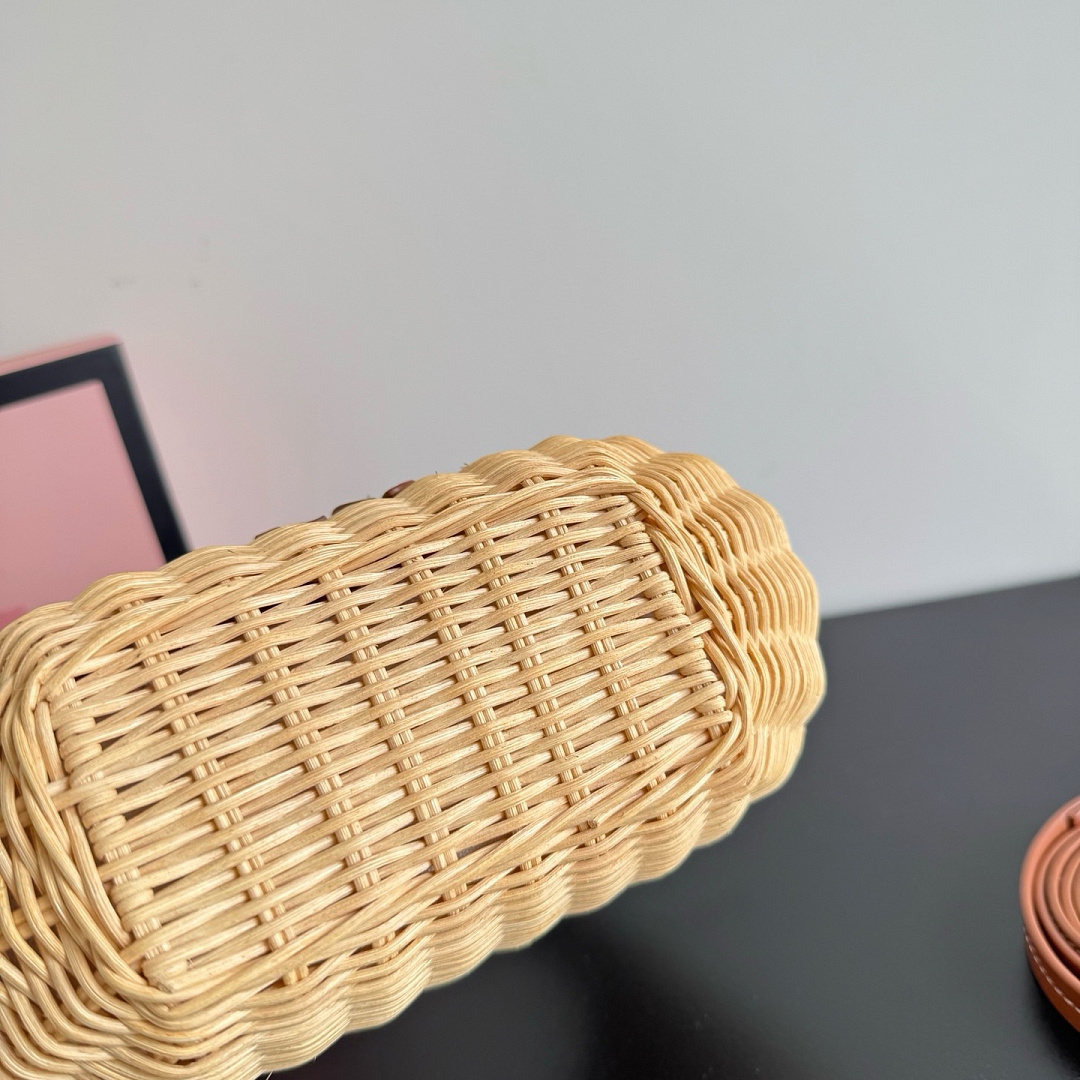Miu Miu Wander Wicker · JX12 — תמונה 7