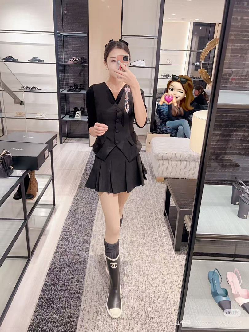 Chanel Caoutchouc CC High Boots · G5H2 — תמונה 13