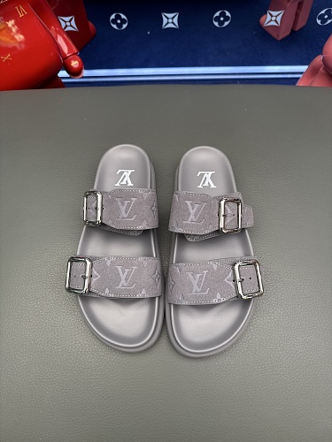 Louis Vuitton Venice Mule · D18H