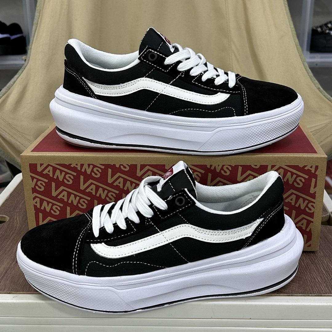 Vans Old Skool Overt ComfyCush · C200