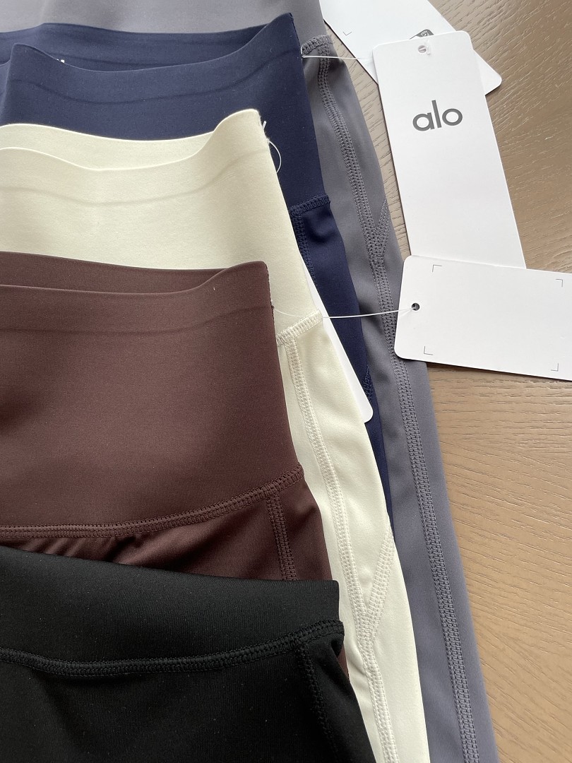 Alo Yoga — מכנסי טרנינג · UT141 — תמונה 14