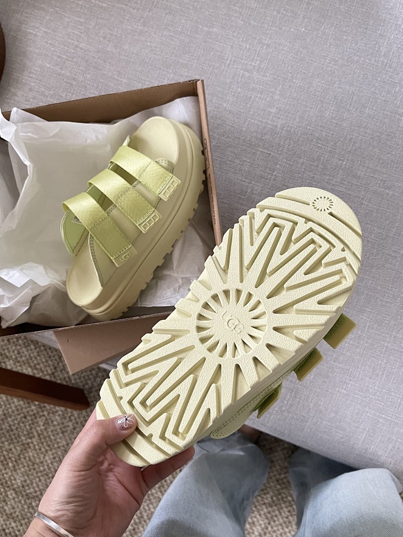 UGG GoldenGlow Slide · 3QK1 — תמונה 2
