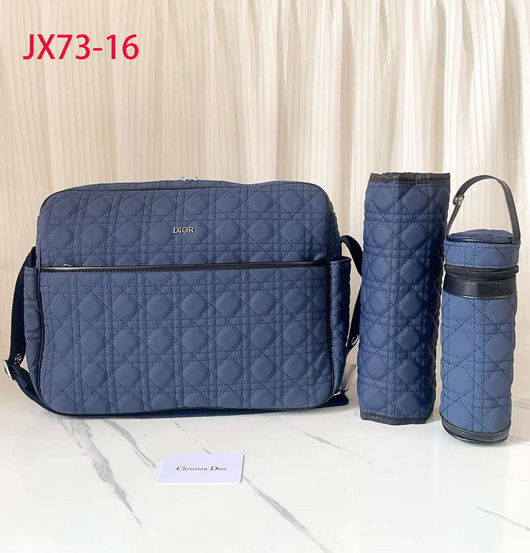 Gucci GG Supreme Diaper Bag · JX73 — תמונה 15