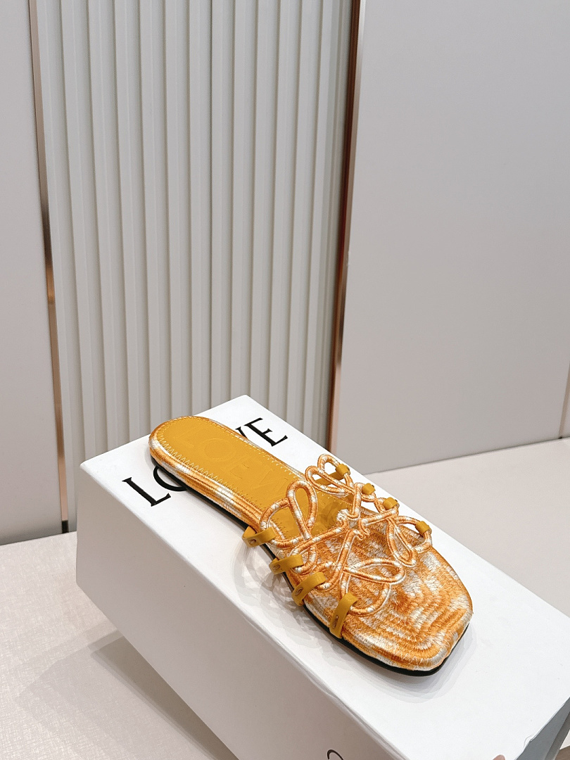 Loewe Petal Anagram · L03GB — תמונה 9