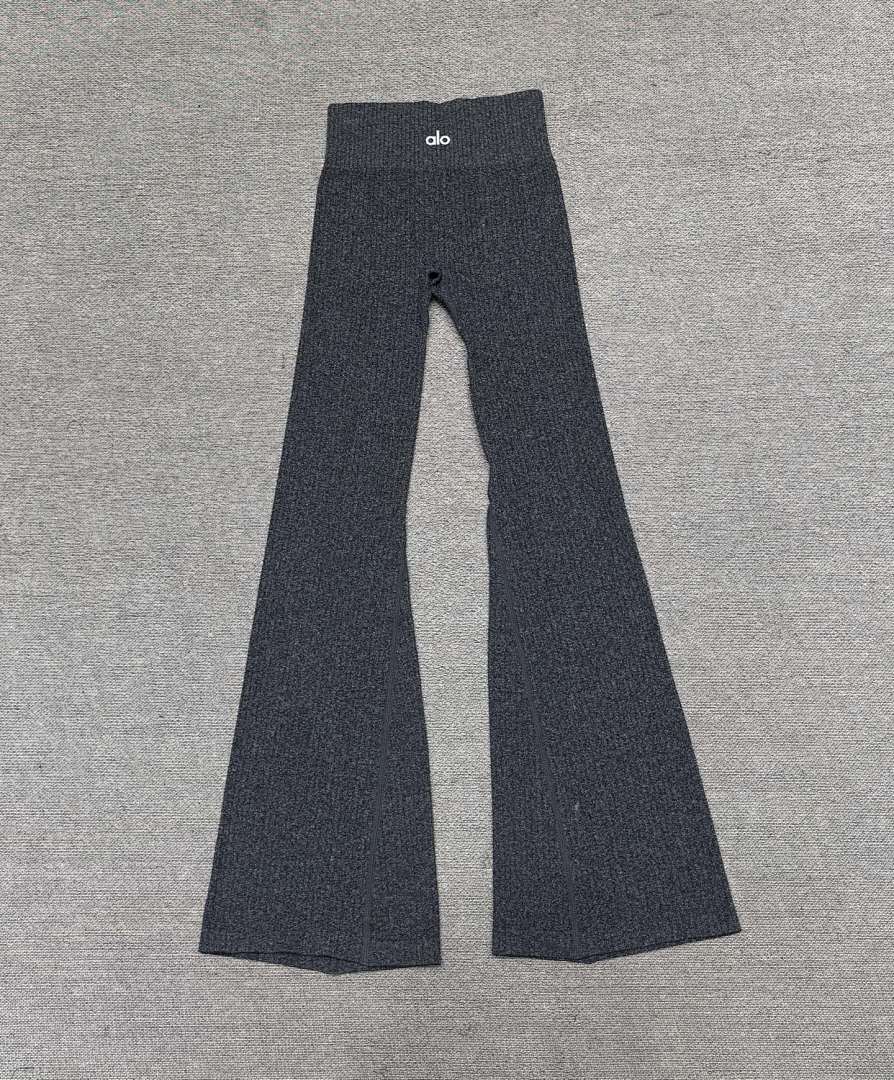 Alo Yoga — סט טרנינג · W694 — תמונה 7