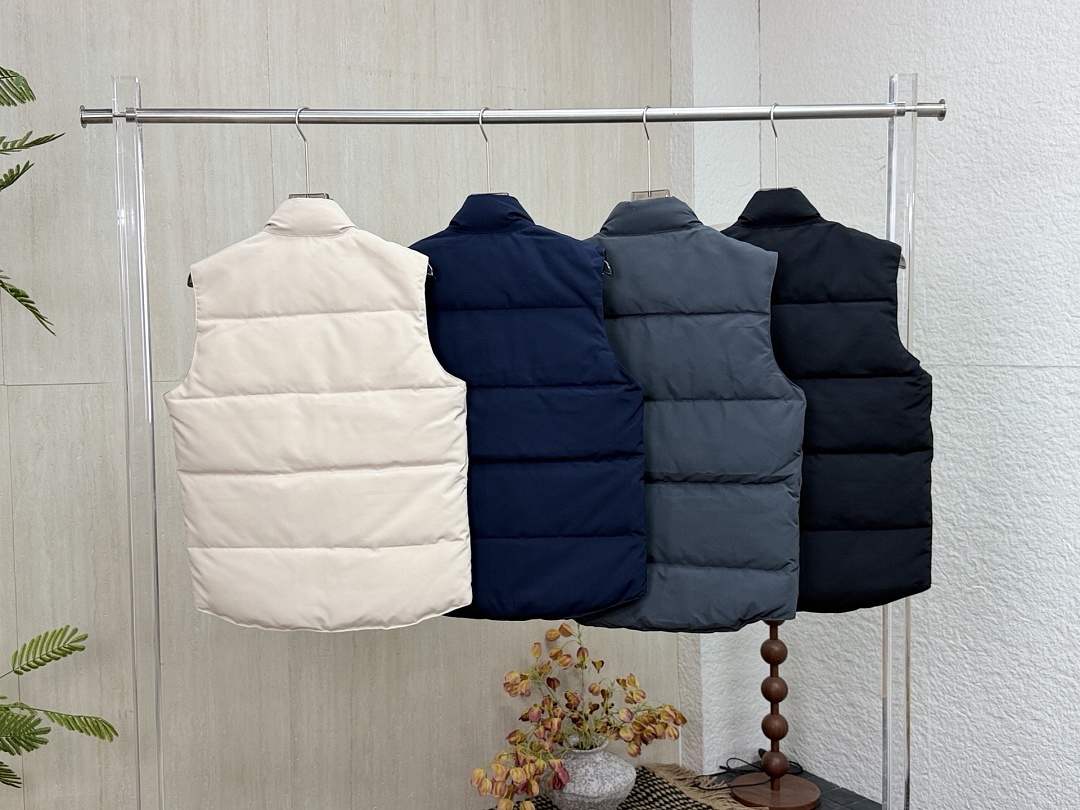 Canada Goose Freestyle Crew Vest · F36H — תמונה 18