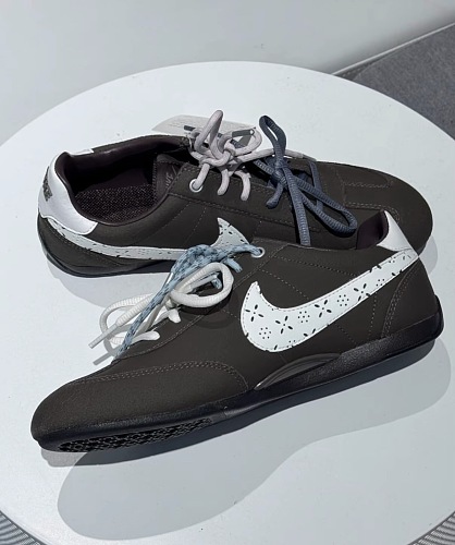 Nike Sprint Sister · N2E