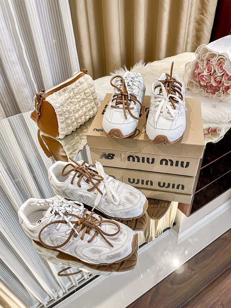Miu Miu x New Balance 530 SL · Y83M