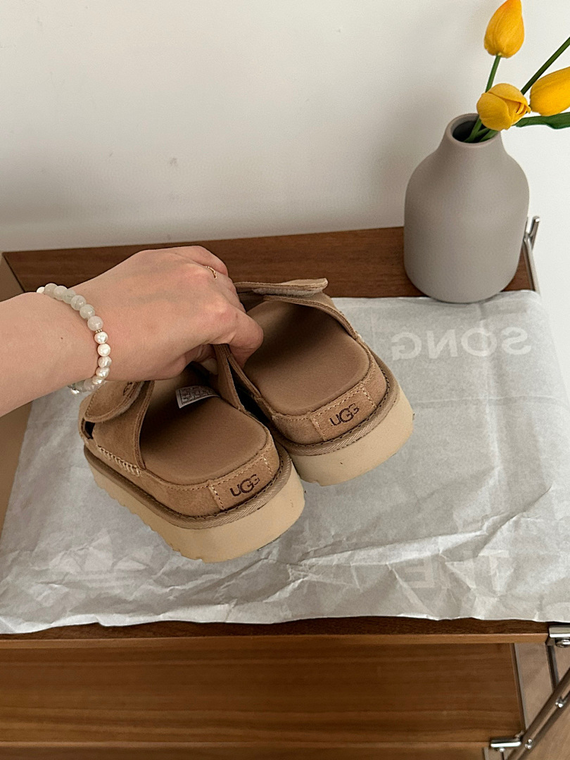 UGG Goldenstar Cross Slide · MDL5 — תמונה 12