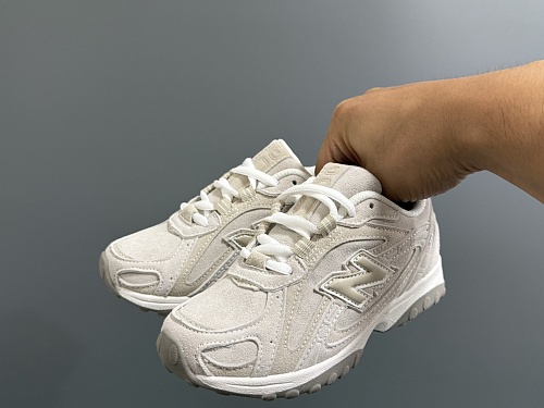 New Balance 204L · N204