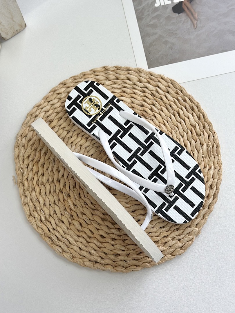 Tory Burch — כפכפים · PYY4 — תמונה 4