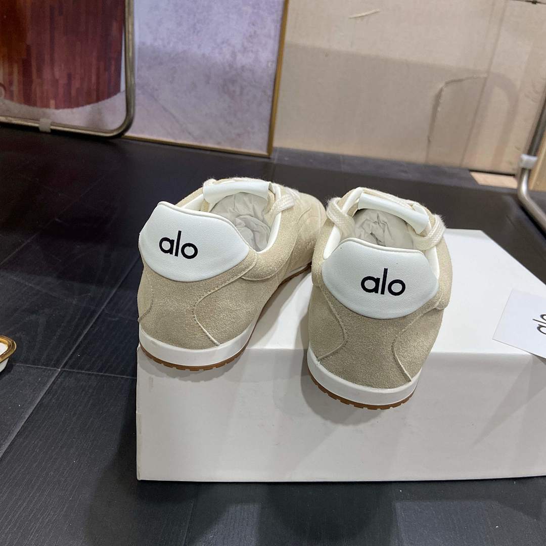 Alo Yoga Sunset Sneaker · J02X — תמונה 10
