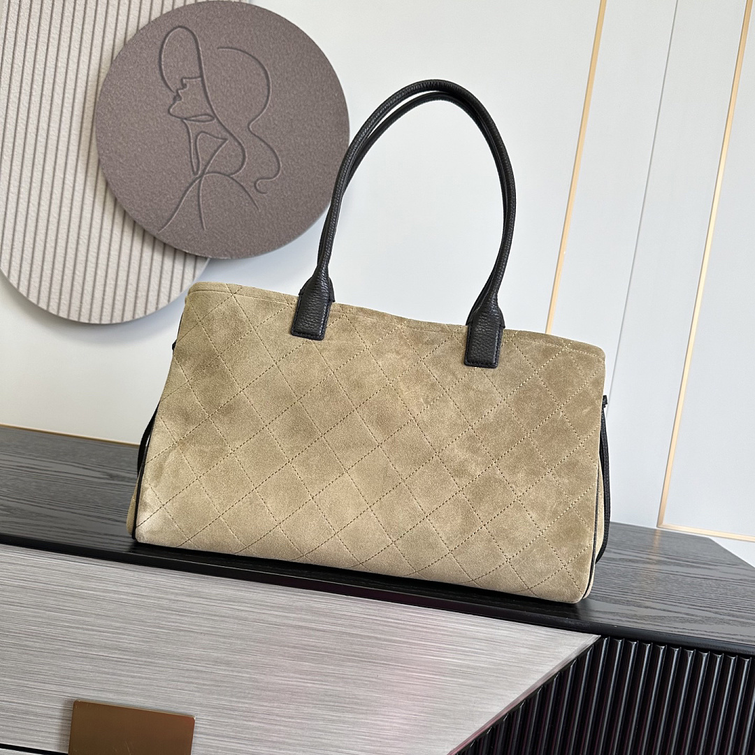 Chanel Shopping Bag · F10V — תמונה 12