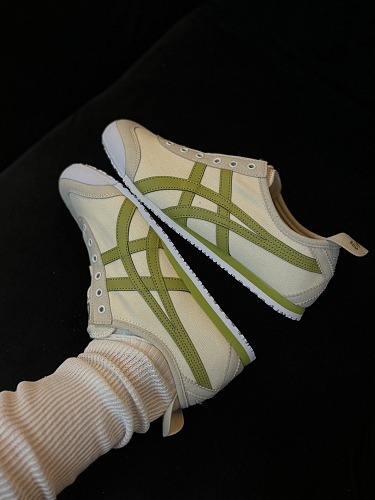 Onitsuka Tiger Mexico 66 Slip-On · 367H