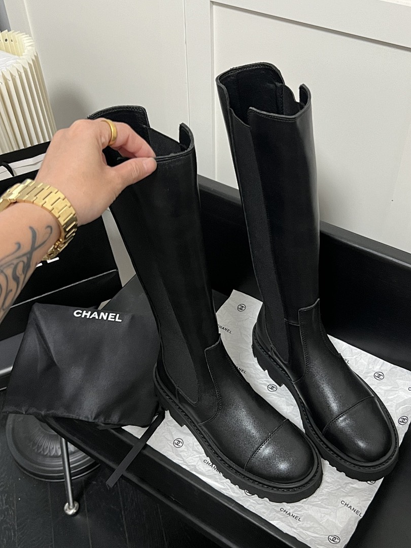 Chanel Cap Toe CC Short Boots · YC02 — תמונה 8