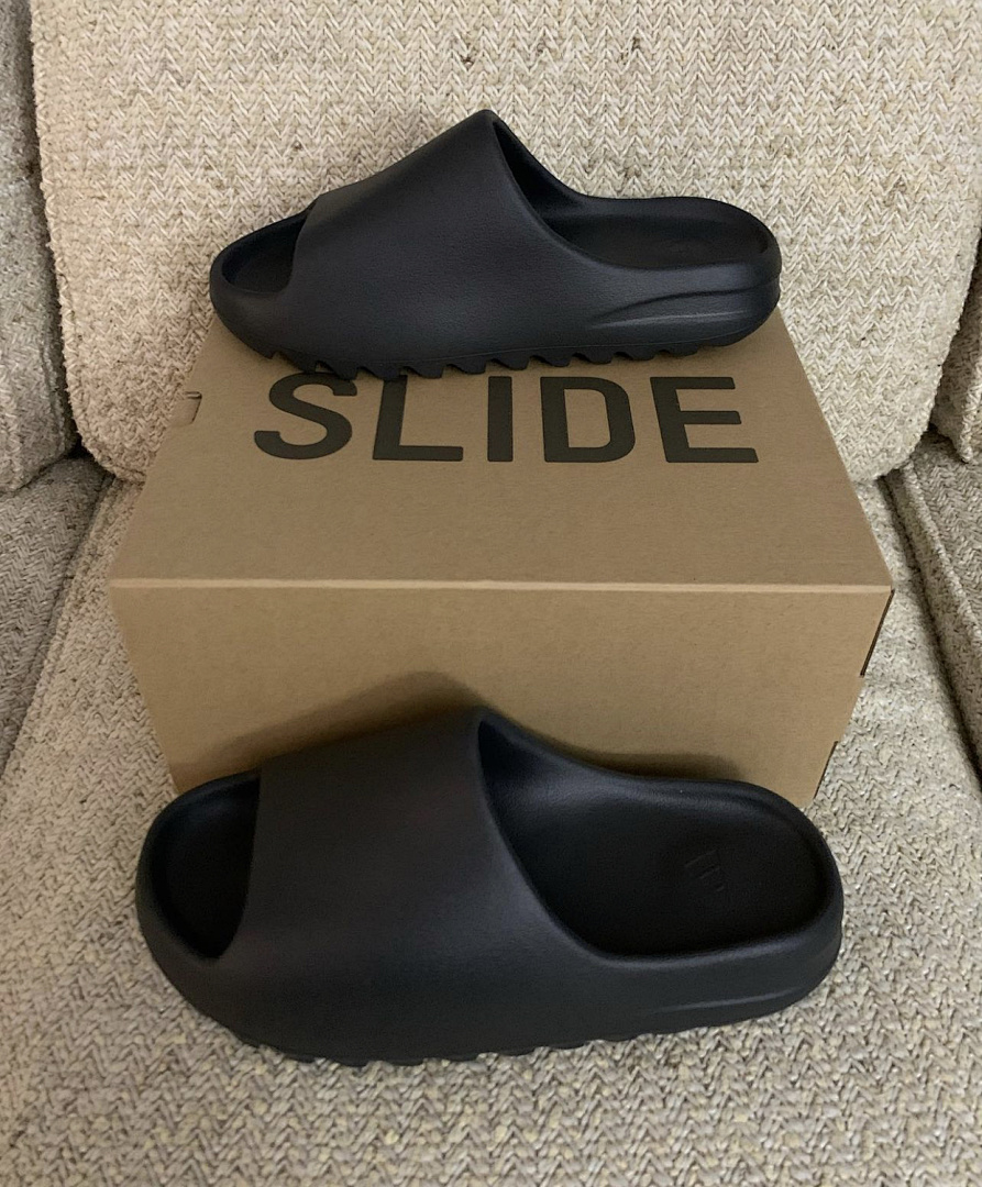 adidas Yeezy Slide · Y8A1 — תמונה 4