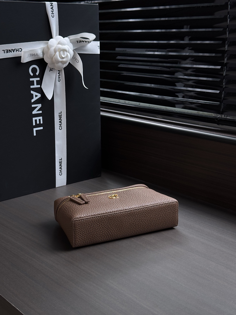 Chanel Slim Vanity Case with Chain · X03K — תמונה 12