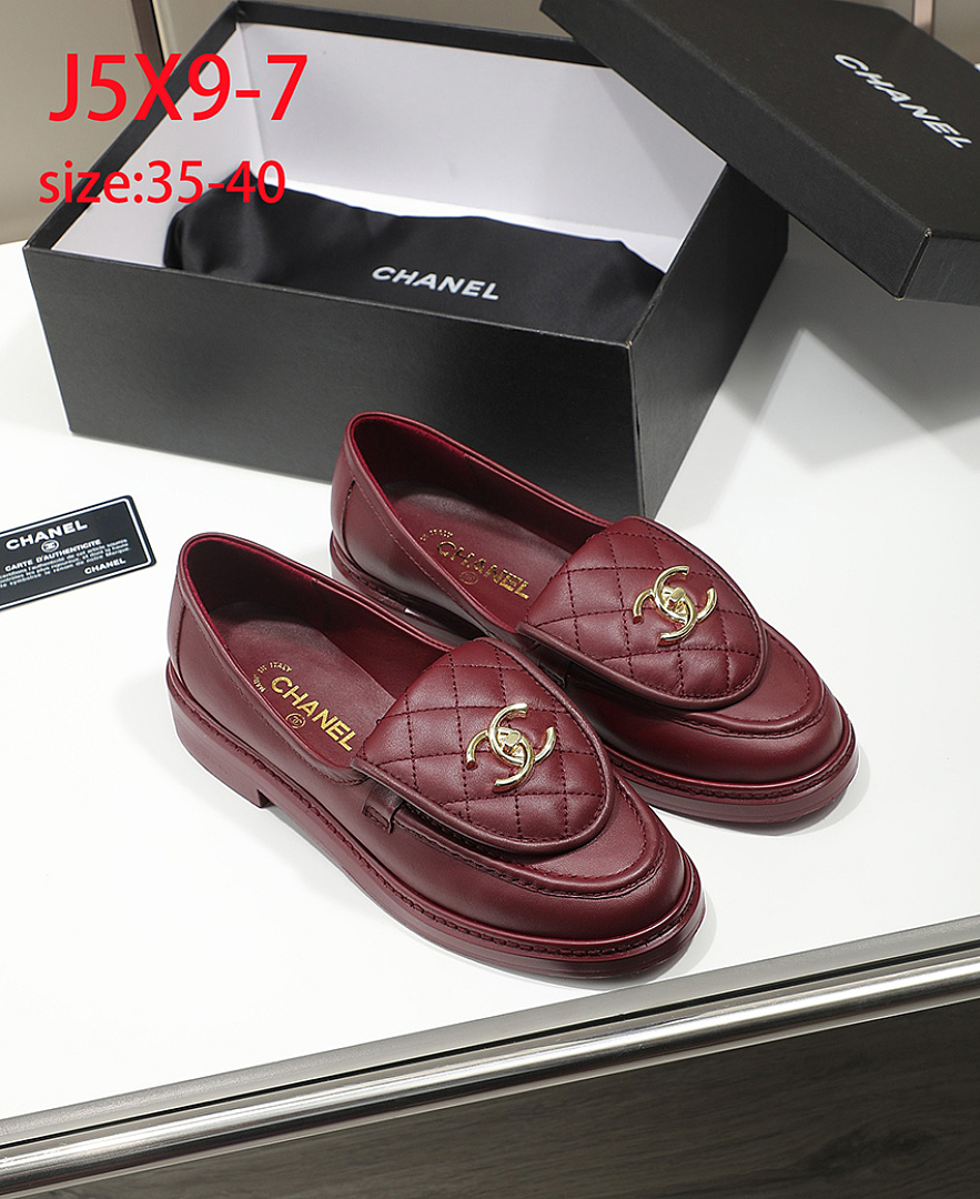 Chanel Quilted CC Turnlock Loafers · J5X9 — תמונה 7