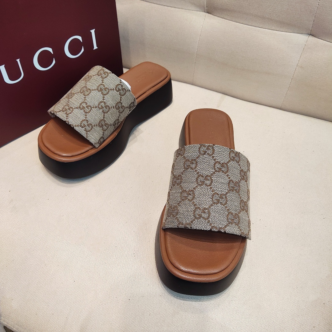 Gucci North Platform Slide Sandal · AKD5 — תמונה 5