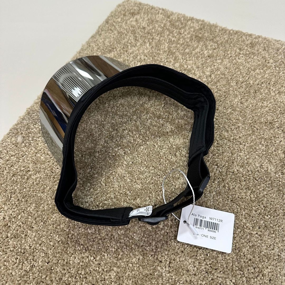 Alo Yoga Airlift Solar Visor · A1M — תמונה 6