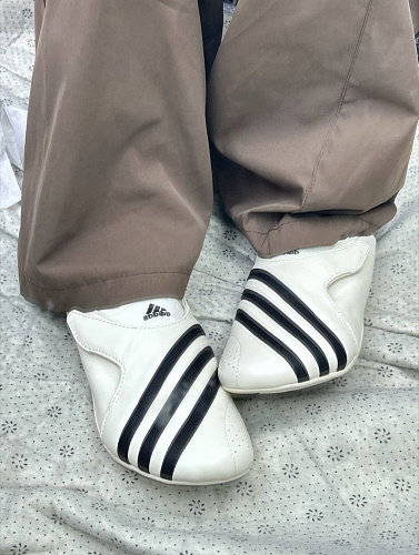adidas Vario Flat Earther · DRY5