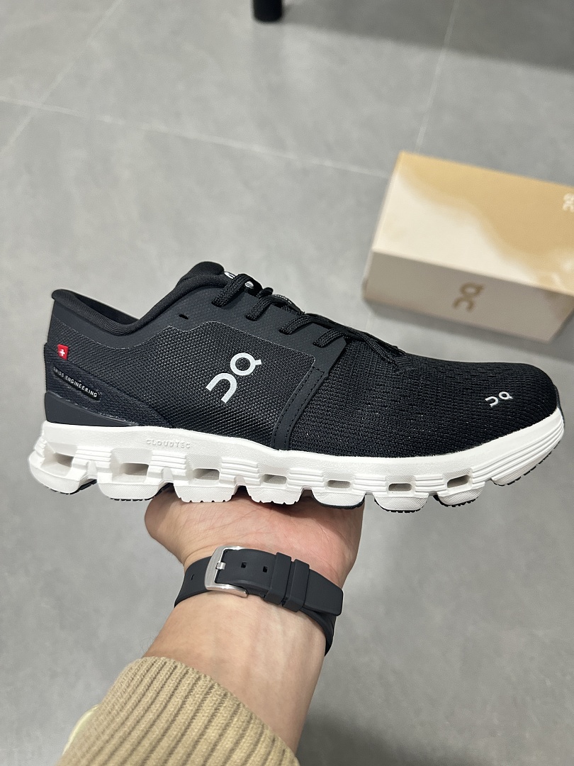 On Running Cloud X 4 · HEAA3 — תמונה 4