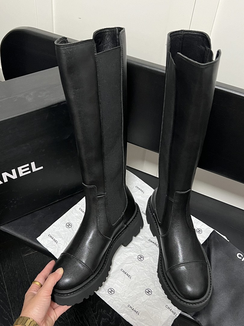 Chanel Cap Toe CC Short Boots · YC02 — תמונה 10