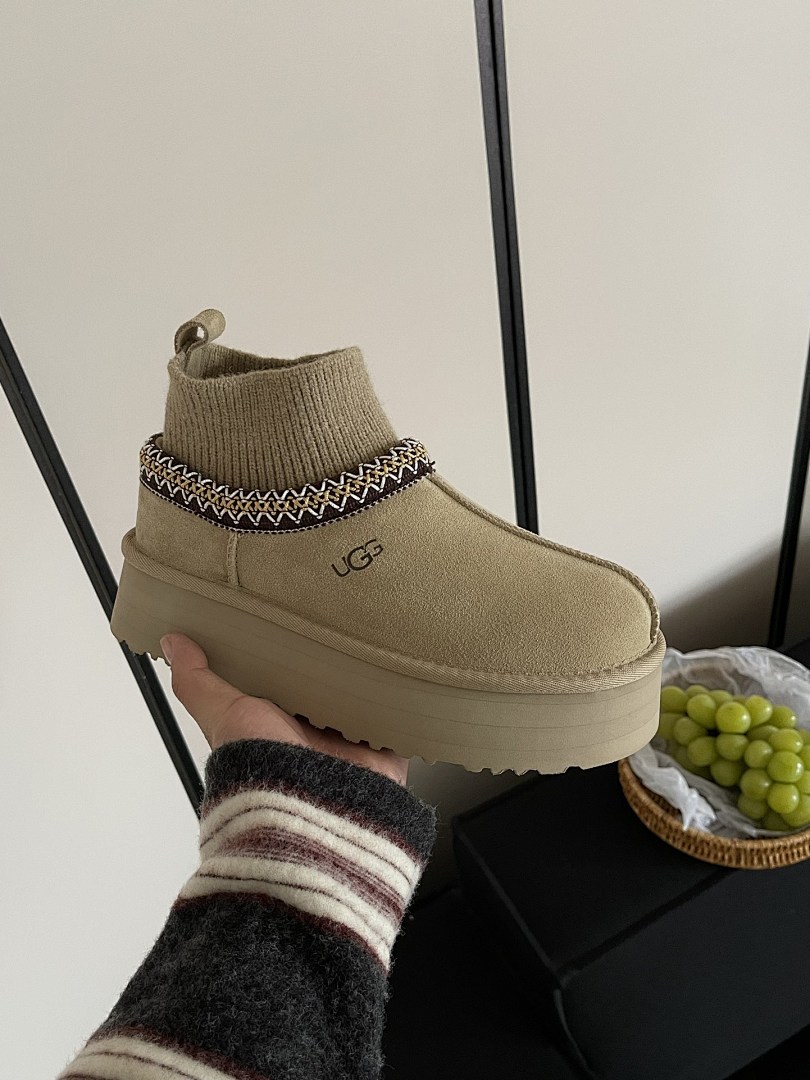 UGG Tazz Knit Platform · Y97G — תמונה 9