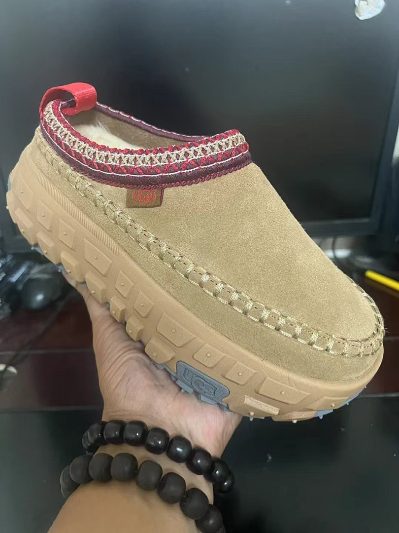 UGG Venture Daze · Y17B — תמונה 4