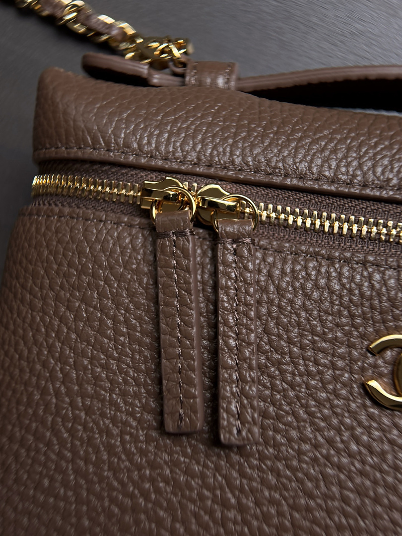 Chanel Slim Vanity Case with Chain · X03K — תמונה 9