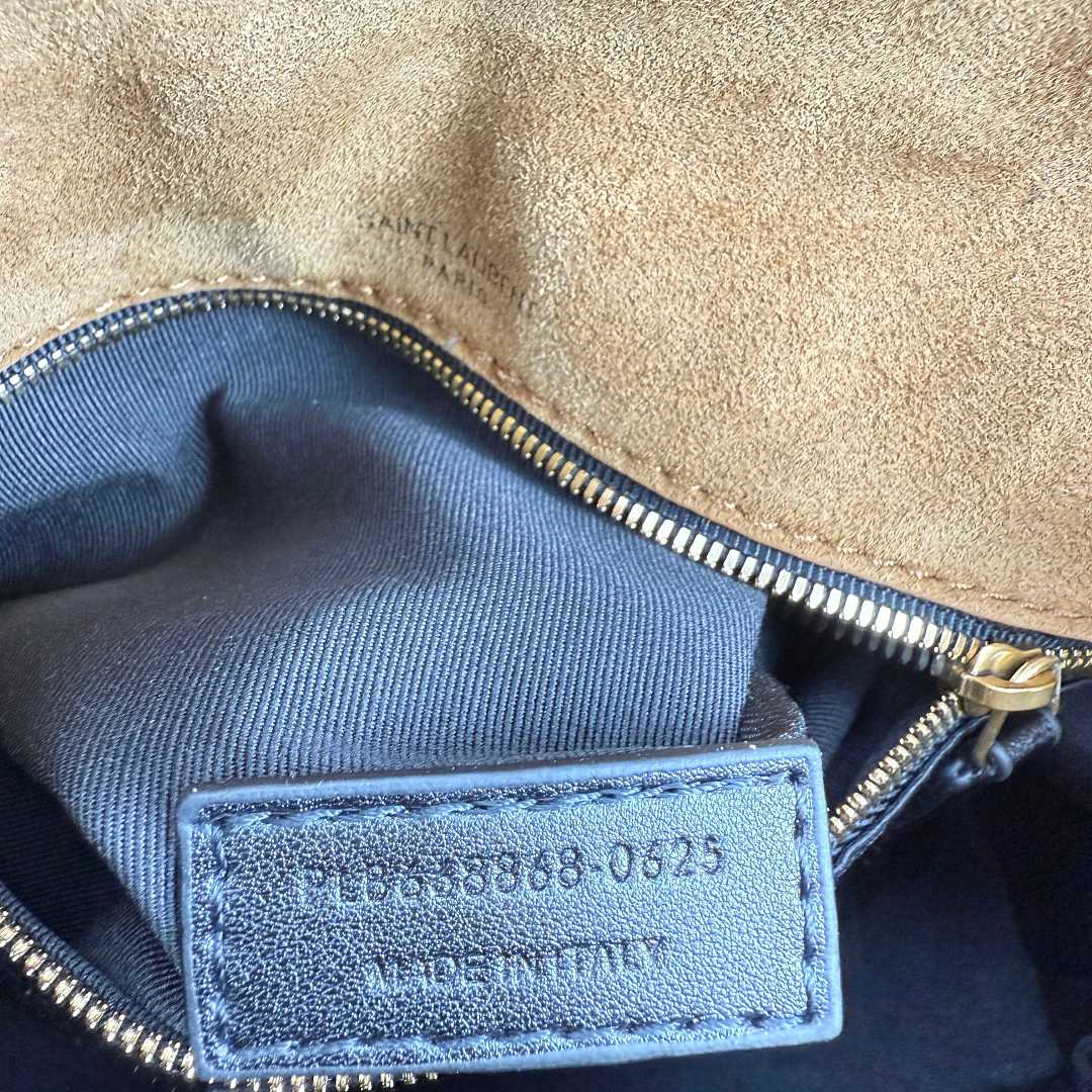 Saint Laurent Loulou Puffer · Z5K9 — תמונה 4