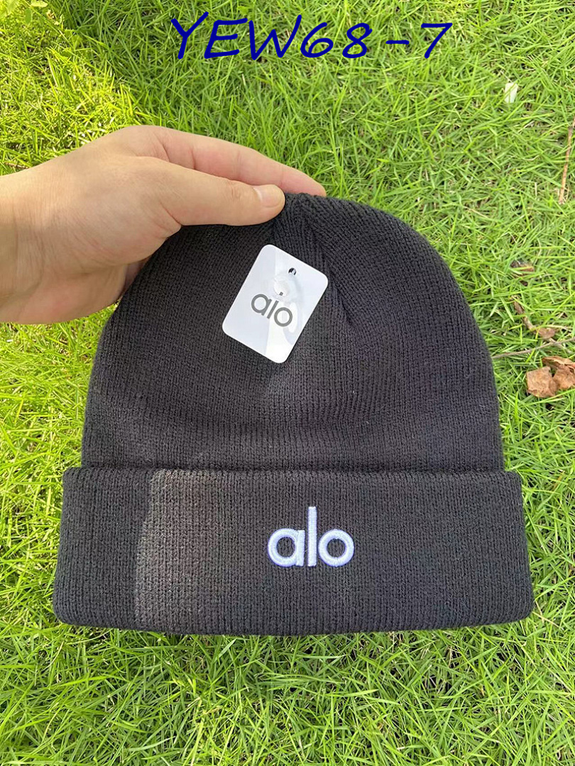 Alo Yoga Notable Beanie · YEW68 — תמונה 10