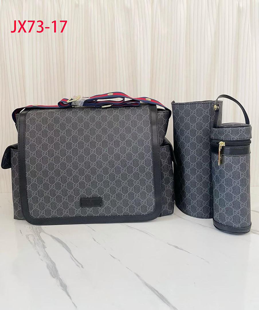 Gucci GG Supreme Diaper Bag · JX73 — תמונה 14