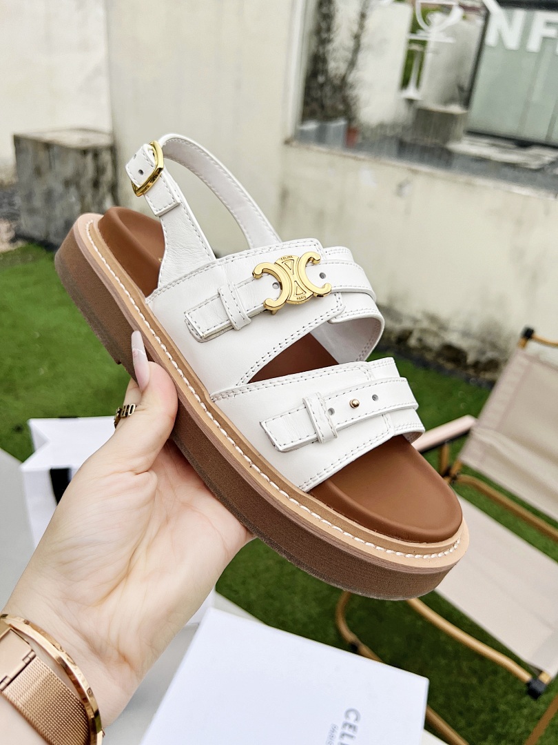Celine Maud Sandal · J3CV — תמונה 11