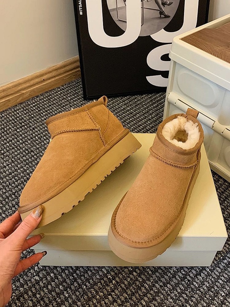 UGG Classic Ultra Mini Platform · M7K3 — תמונה 6