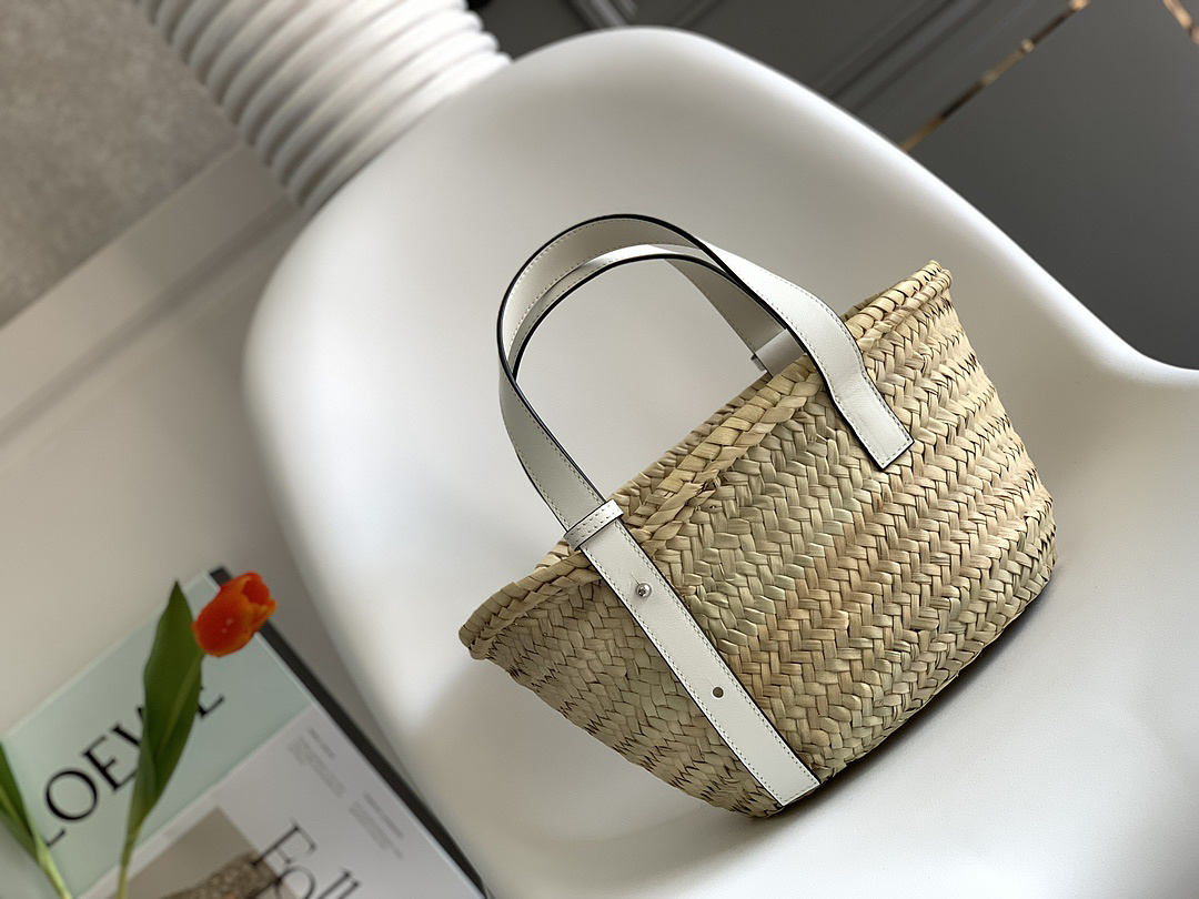 Loewe Small Basket Bag · WE82 — תמונה 12